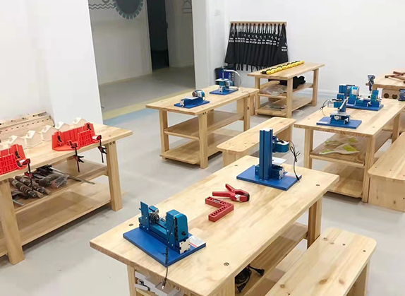 Woodworking Creativity Course cultivates the spirit of craftsmanship among students